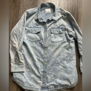 American Eagle Outfitters Light Blue Button Down Shirt